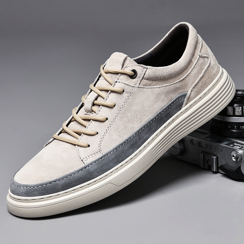 Giovanni Genuine Leather Sneaker