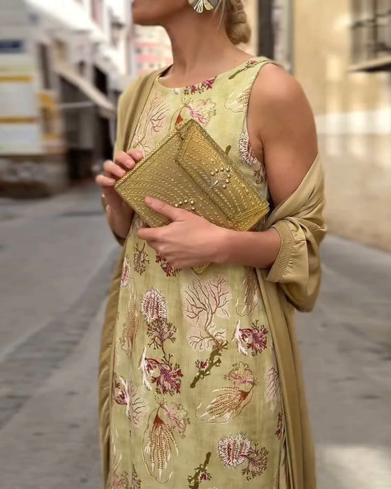 Set consisting of a sleeveless long dress and matching cardigan