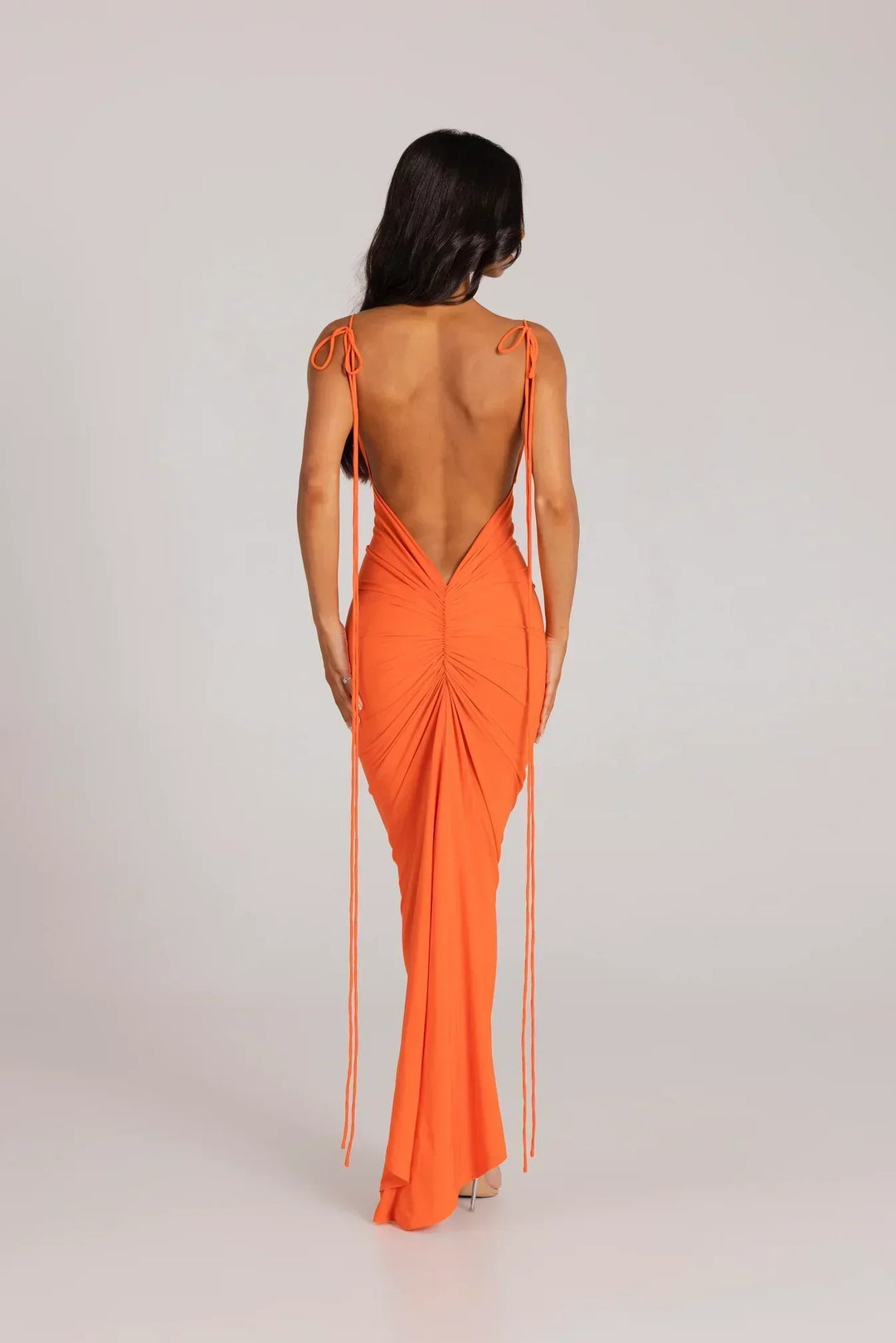 Astrid | Elegant Backless Maxi Dress