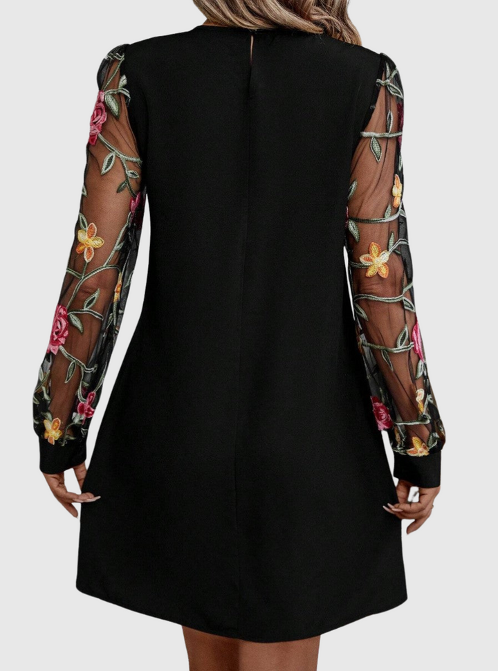 Lila | Elegant V-Neck Floral Dress