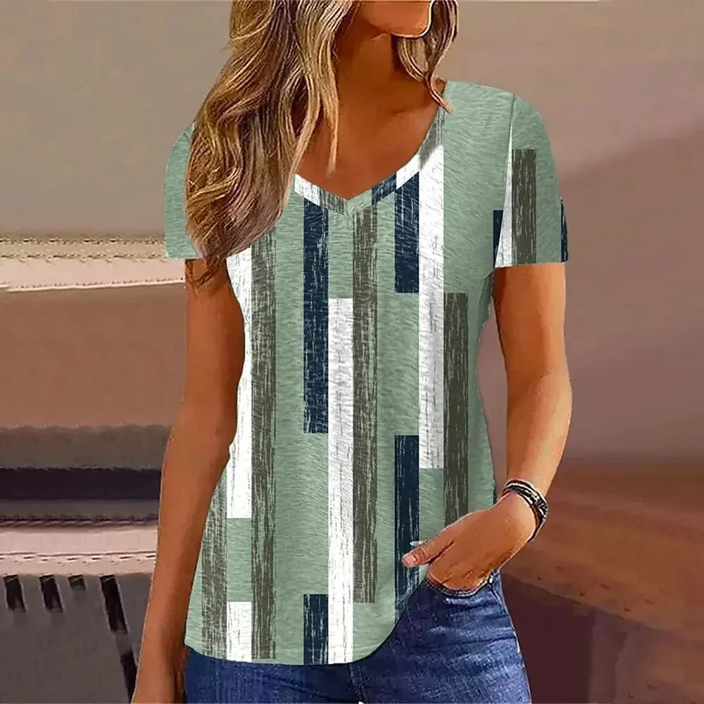 Women's Floral V-Neck Relaxed Fit Everyday Blouse