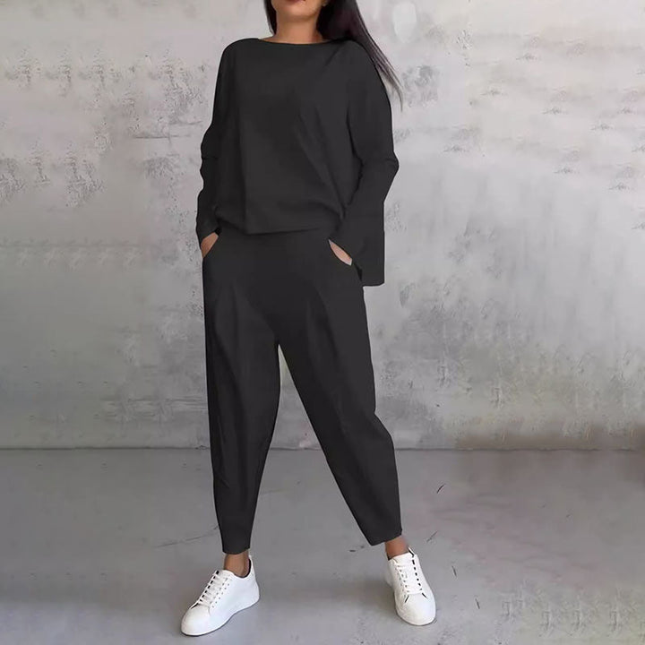2-Piece Top & Trousers Set – Wrinkle-free, breathable & soft. Easy pull-on, no ironing. Perfect for daily comfort & travel.