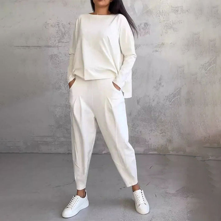 2-Piece Top & Trousers Set – Wrinkle-free, breathable & soft. Easy pull-on, no ironing. Perfect for daily comfort & travel.