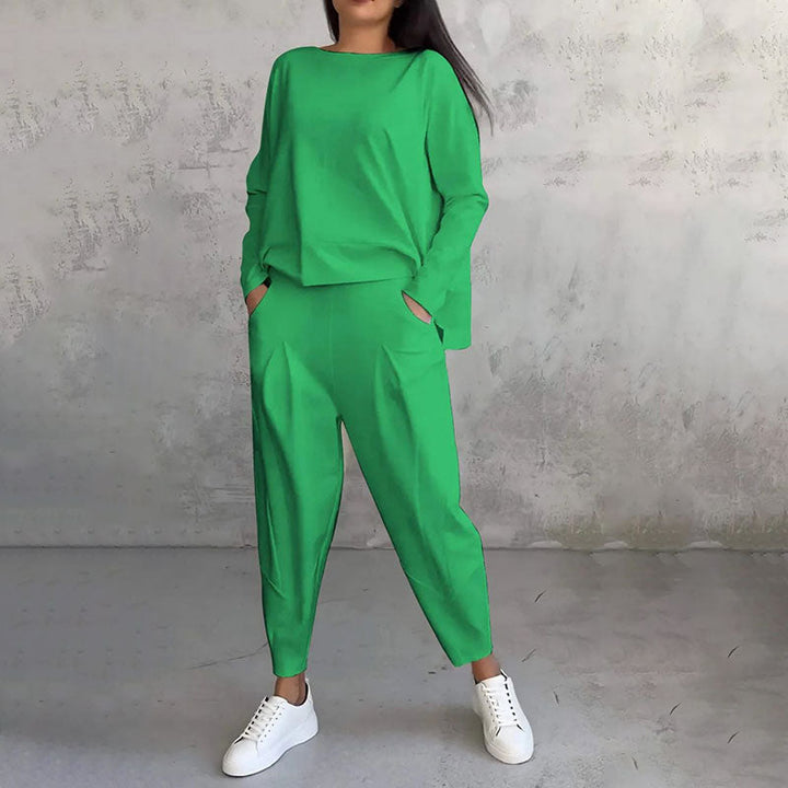 2-Piece Top & Trousers Set – Wrinkle-free, breathable & soft. Easy pull-on, no ironing. Perfect for daily comfort & travel.