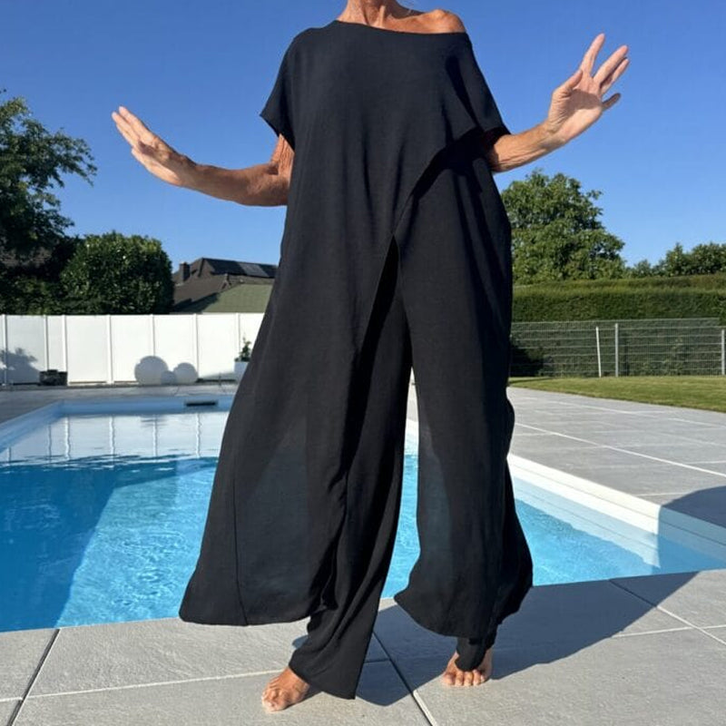 Top and trousers in solid color with off-the-shoulder design
