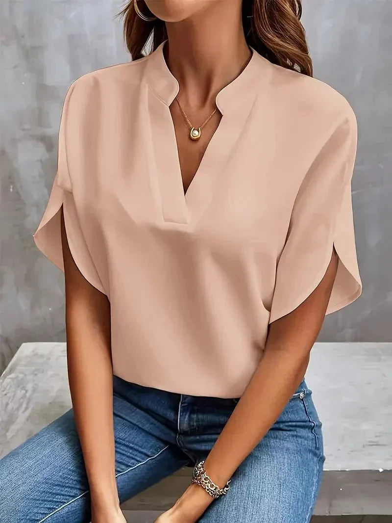 Melissa | Elegant top with sweetheart neckline